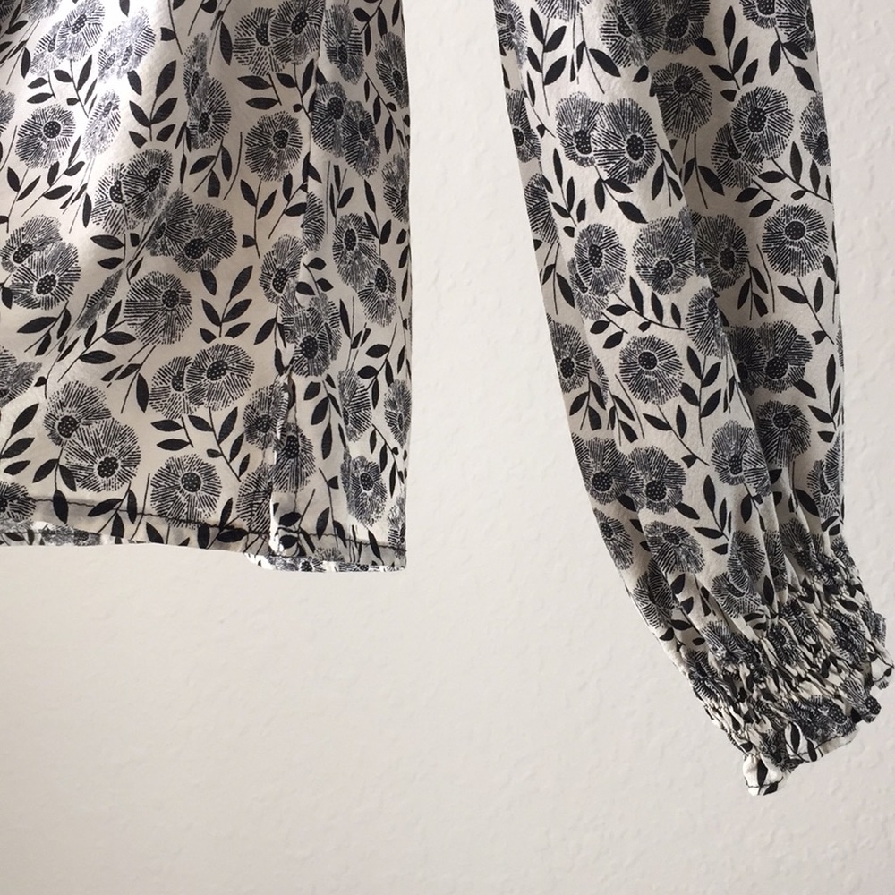 Closet Clear Out!⚡️THEORY top blouse - Picture 3 of 7